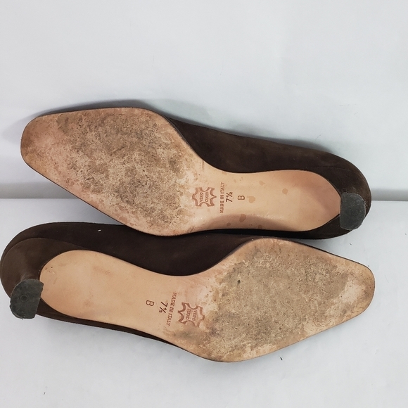 Adrienne Vittadini brown suede Square toe heel dainty button - Picture 8 of 9